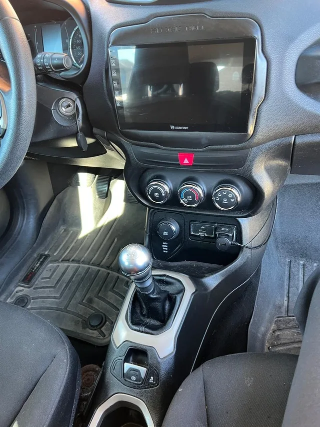 2016 Jeep Renegade image indicator(9)