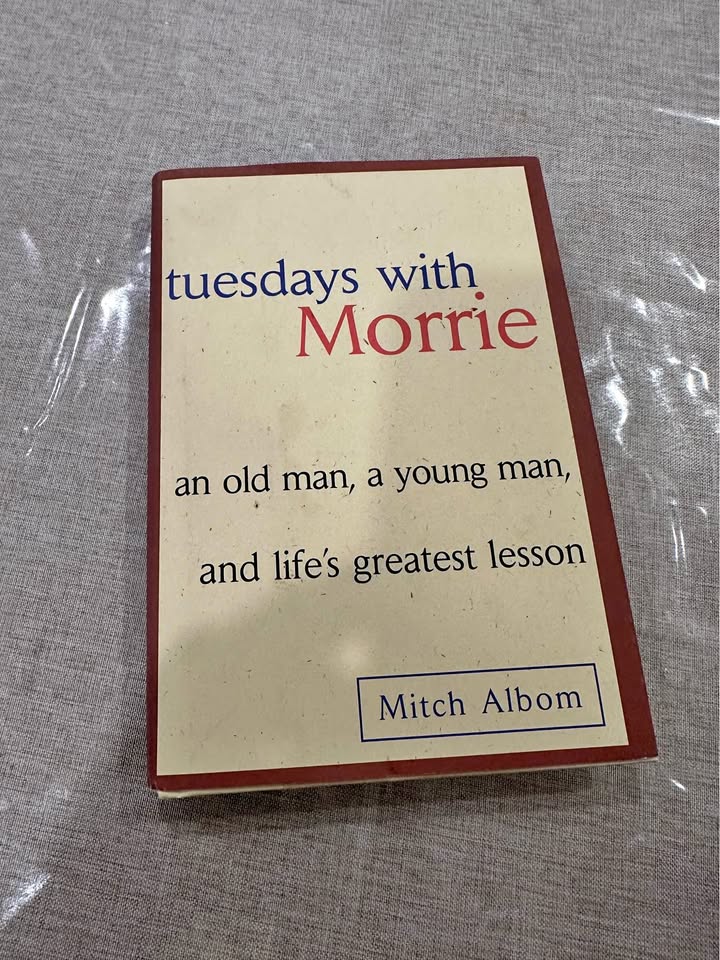 Tuesdays with Morrie (Hardcover)
