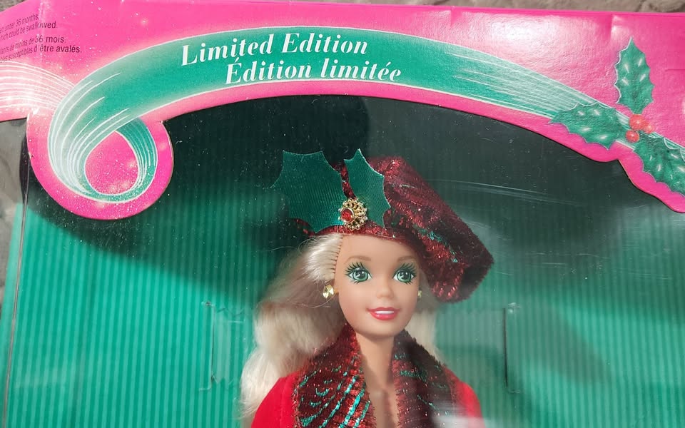 Happy Holidays Limited Edition 1994 Barbie Doll - New in Box - photo 2