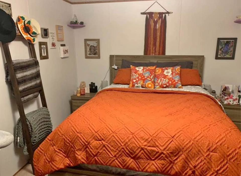 Queen Bedroom Set