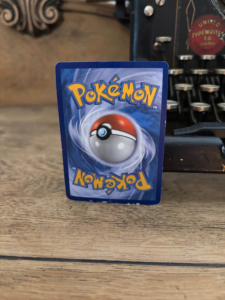 Pokemon TCG Pikachu 6/12 McDonalds 2019 Holo Promo Card - photo 2