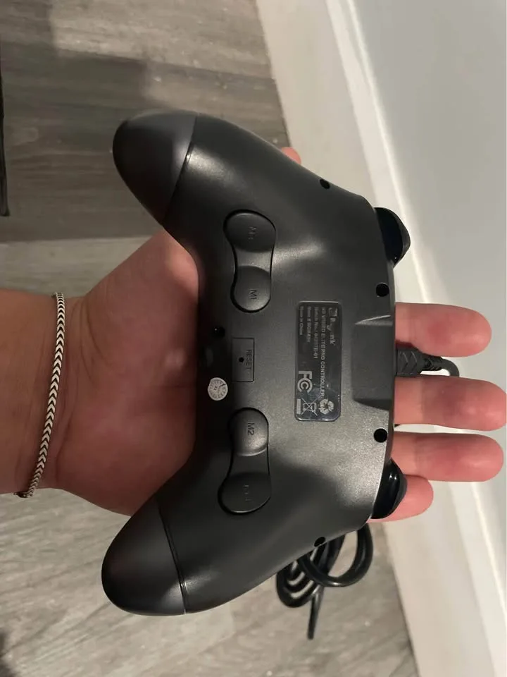 Nintendo switch elite pro controller! image indicator(2)