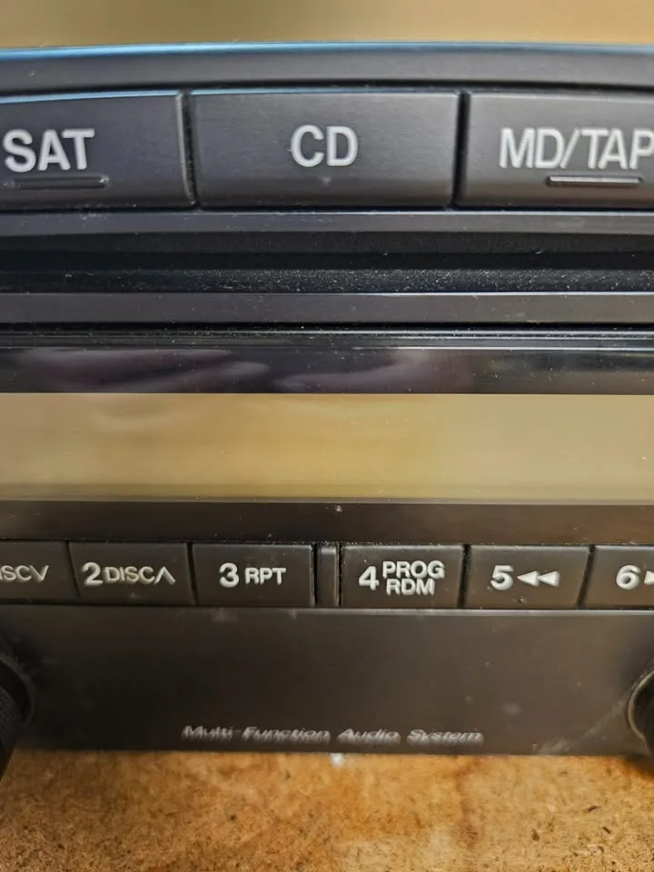 Eincar Multimedia Car Entertainment System - YGFM031253 image indicator(3)