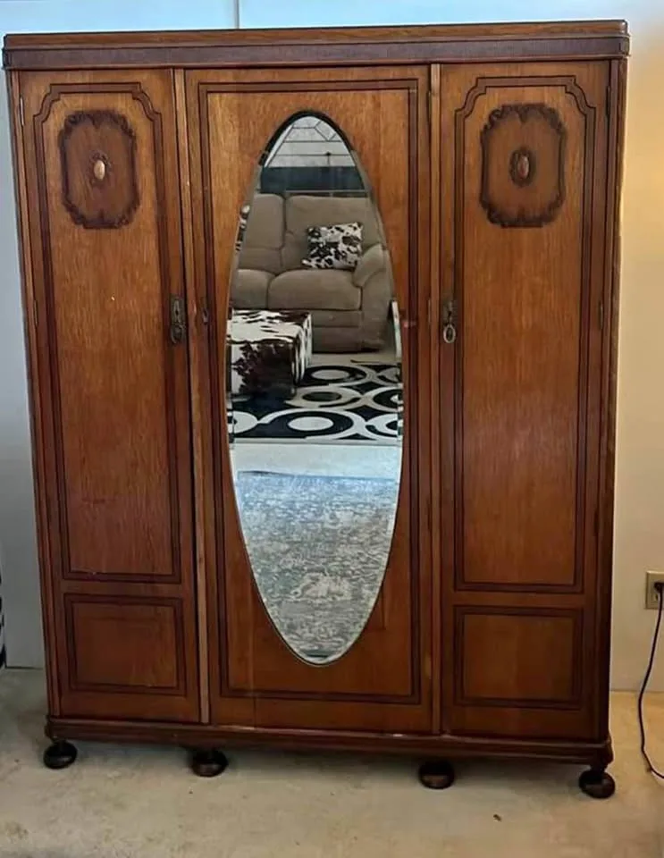 Oak Vintage Wardrobe