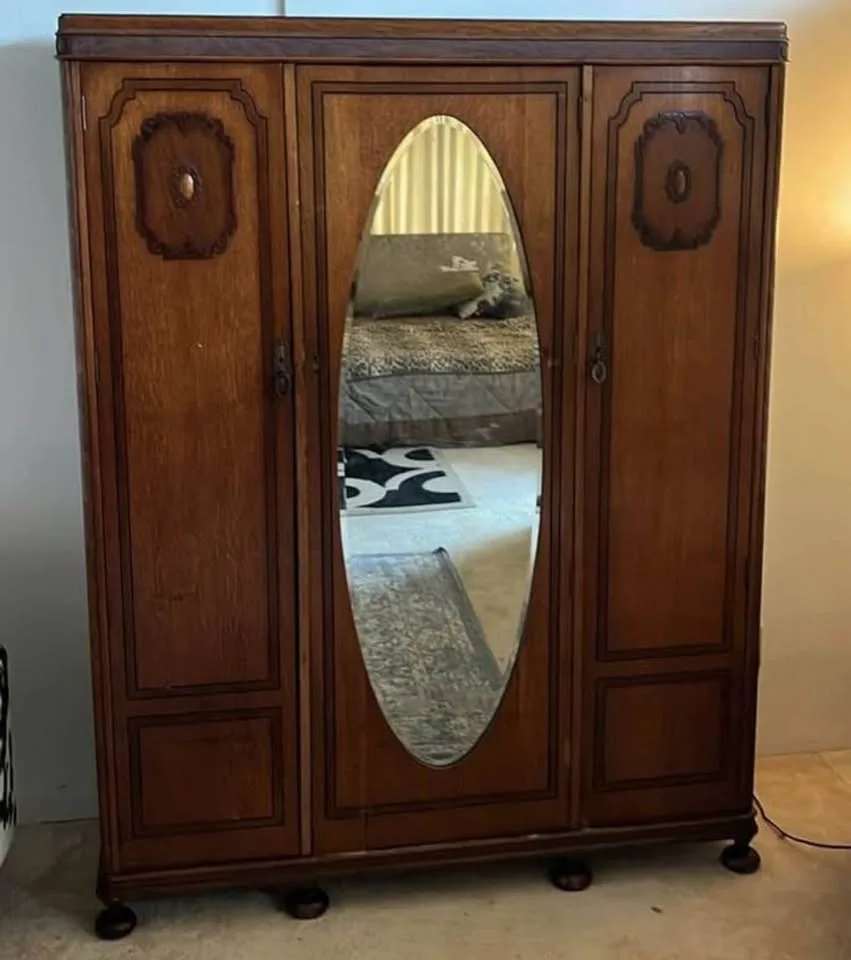 Oak Vintage Wardrobe image indicator(2)