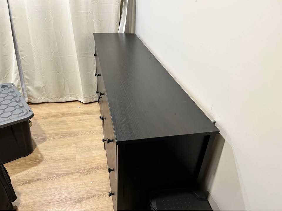 6 drawer dresser- must go - photo 2