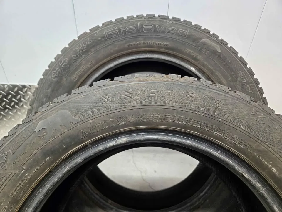 Winter Tire Set- 215/60R16 image indicator(8)