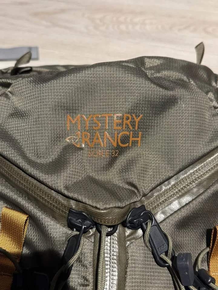 Mystery ranch Scree 32 image indicator(3)