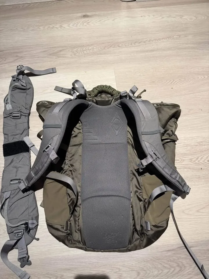 Mystery ranch Scree 32 image indicator(5)