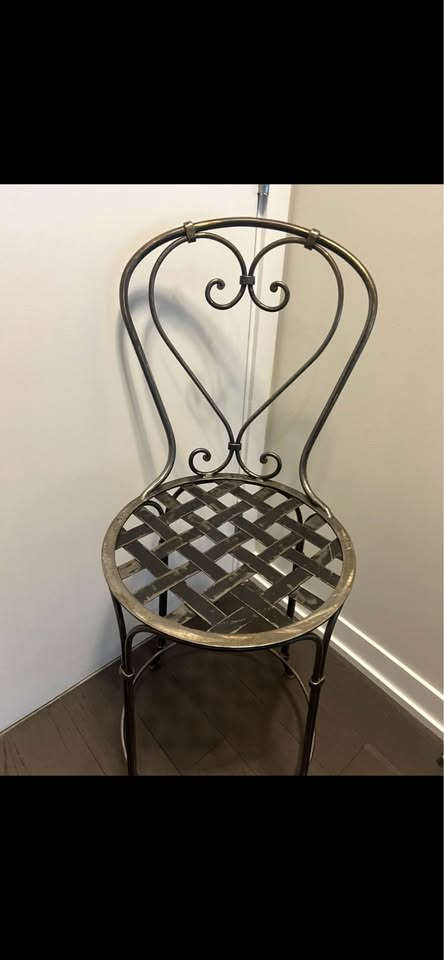 Wrought iron counter/bar stools x 3 - photo 2