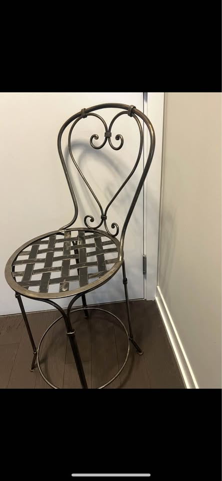 Wrought iron counter/bar stools x 3 - photo 3