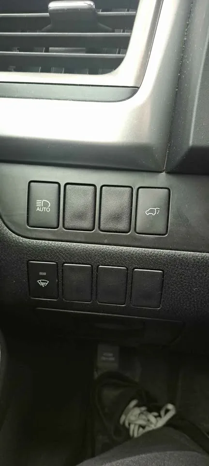 2019 Toyota Highlander Hybrid image indicator(10)