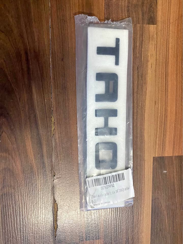 1Pc Rear Trunk Emblems Letter Badge Tahoe 2007-2016
