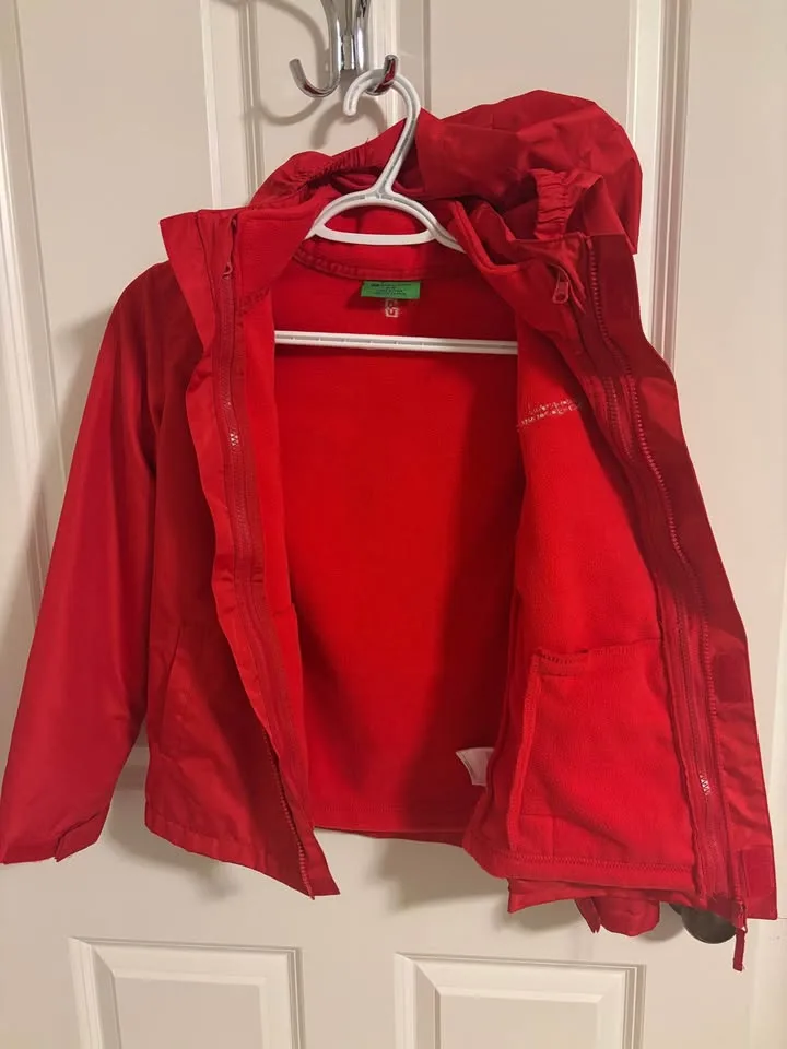 Mountain Warehouse size 9-10 (kids) jacket image indicator(2)