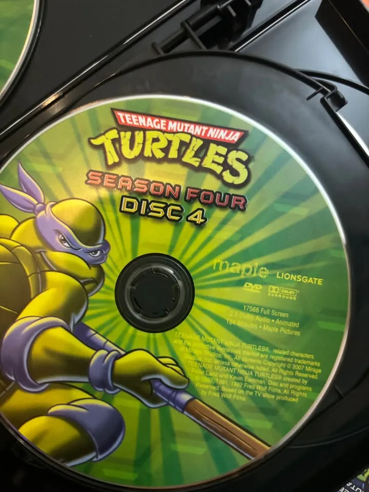 Teenage Mutant Ninja Turtles DVDs image indicator(9)