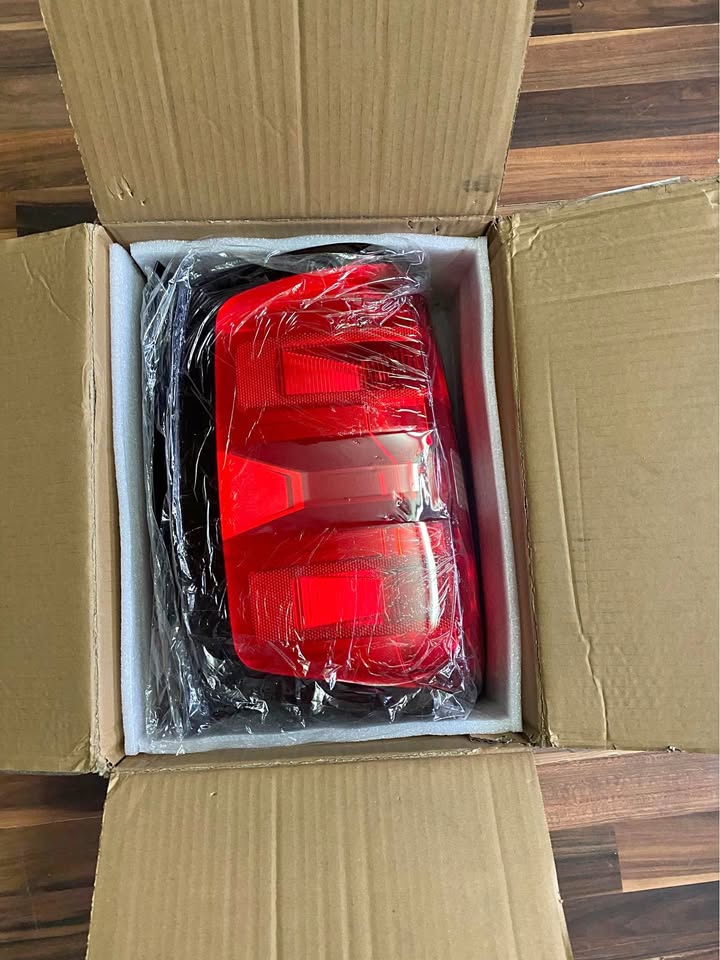 2019-2024 Chevy Silverado taillights for sell