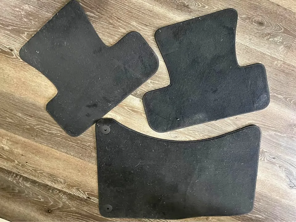 Audi Q5 floor mats for sell