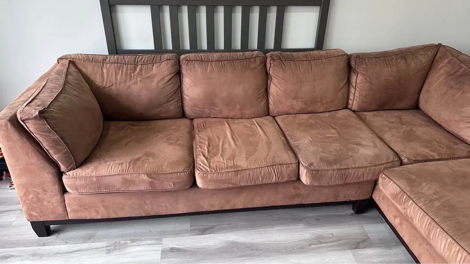 Modern Italian Sofa image indicator(2)