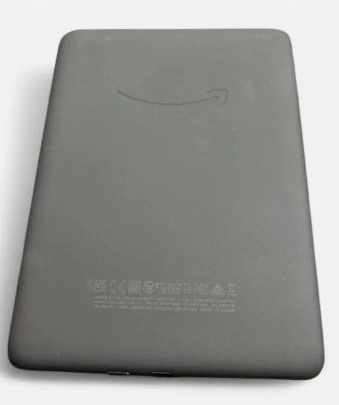 Amazon Kindle PW 12th Gen Wi-Fi with case image indicator(2)