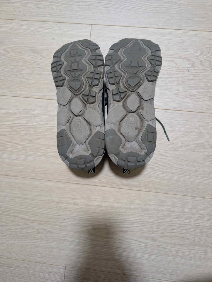 HOKA runner men size 10 - photo 3