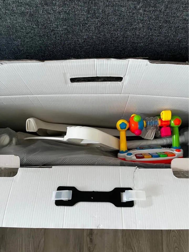 CuddoBaby 4-in-1 Baby Bouncer w/ Piano & Tray image indicator(7)