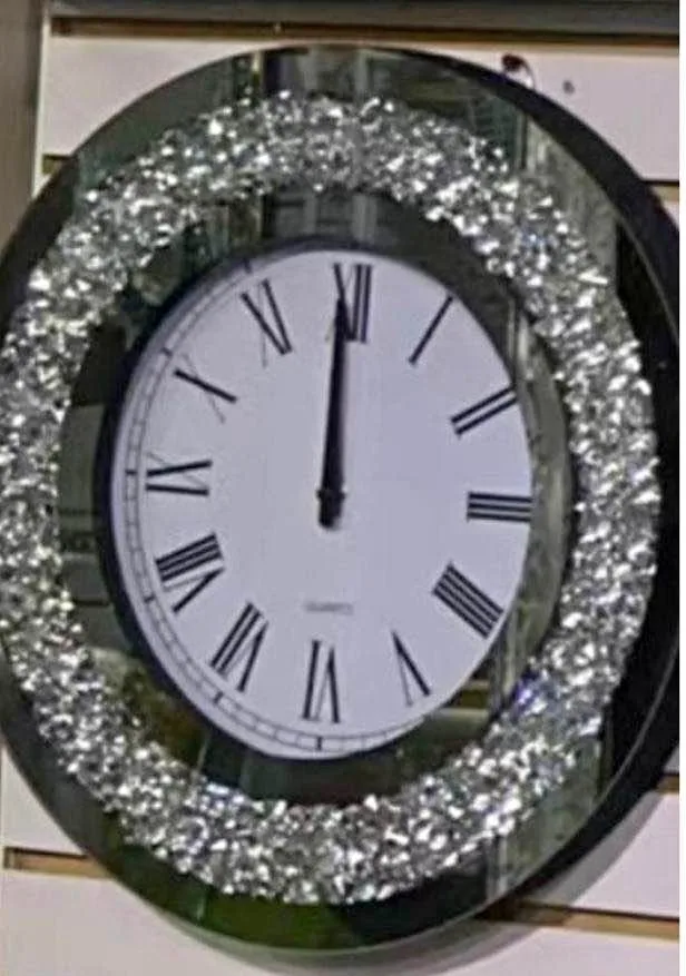 Crushed Glass Wall Clock