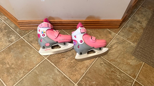Disney Princess Adjustable Ice Skates