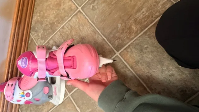 Disney Princess Adjustable Ice Skates image indicator(2)