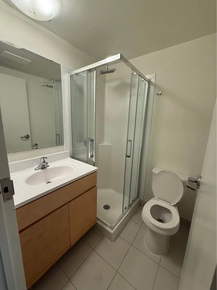 Private room for rent image indicator(3)