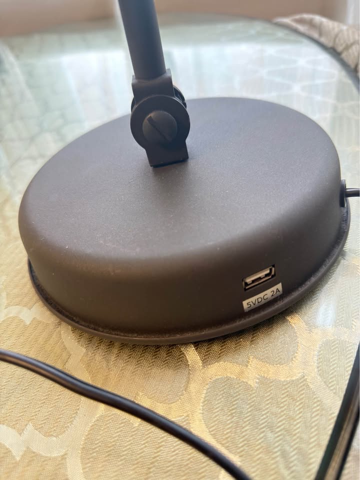 IKEA lamp with usb port (retail $80) - photo 3