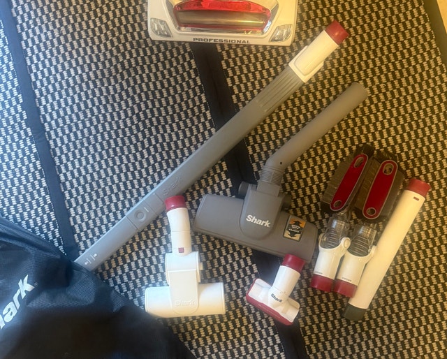 New Shark Rotator Vacuum Professional - photo 5