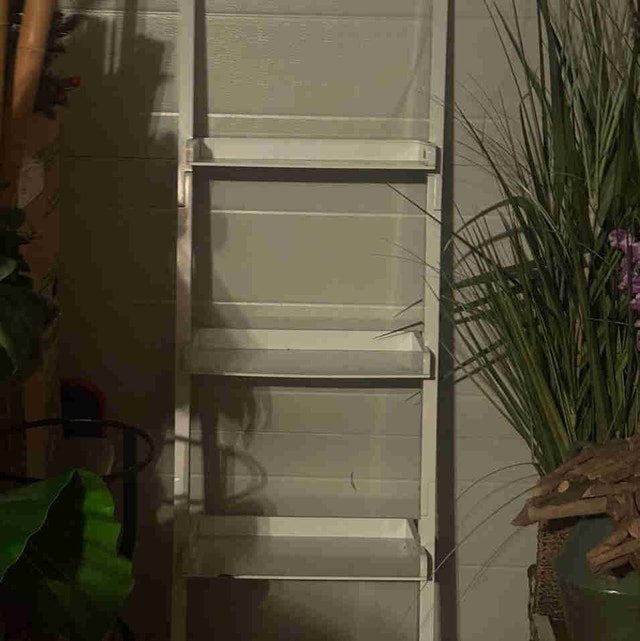 Preowned Ladder Book Shelf White