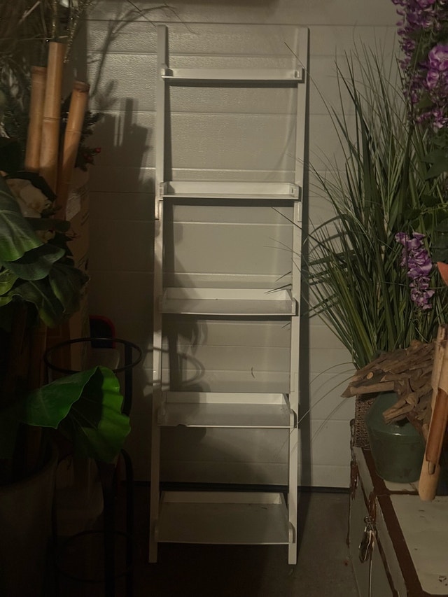 Preowned Ladder Book Shelf White - photo 3