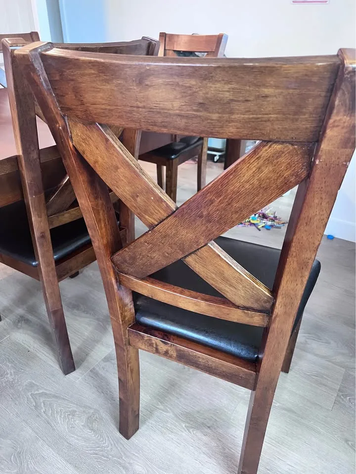 Dining Table with 6 Chairs – Extendable 60–78” – $280 (Moving Sa image indicator(4)