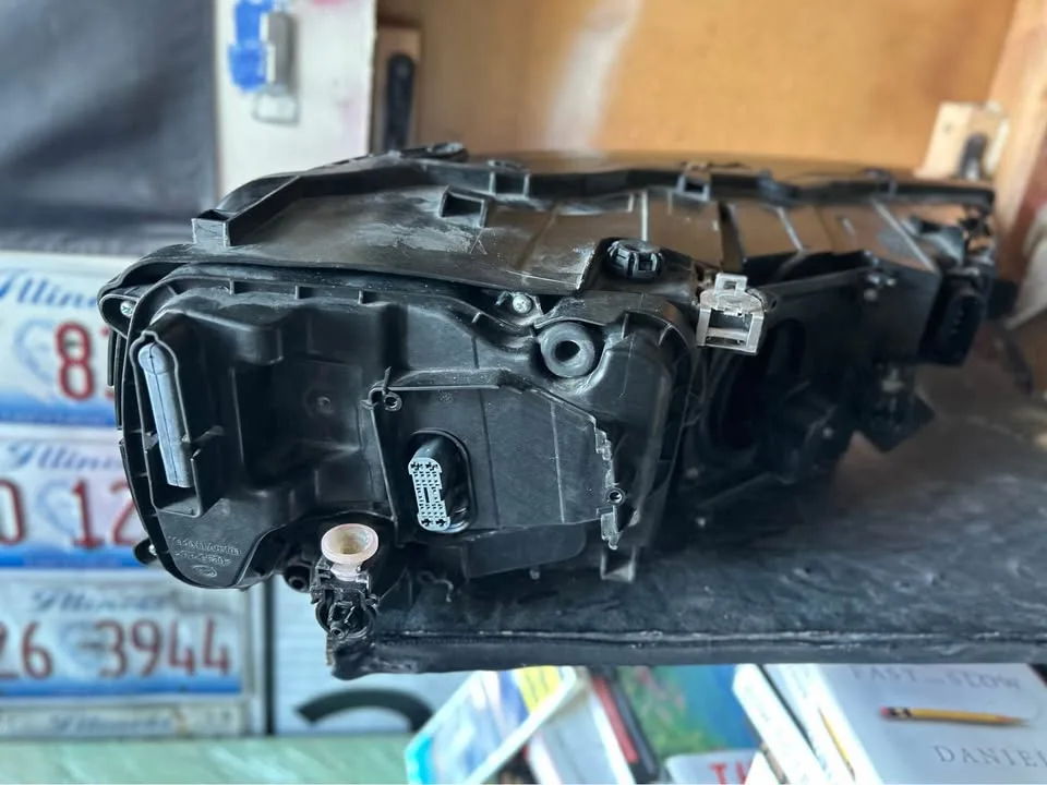 OEM LH LED Headlight Audi Q7 image indicator(5)