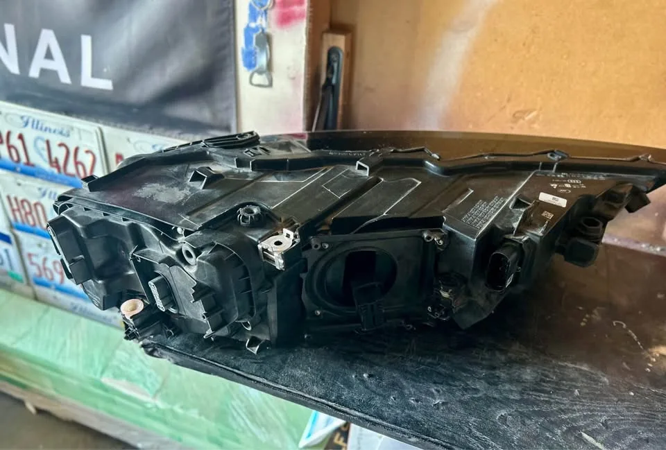 OEM LH LED Headlight Audi Q7 image indicator(6)