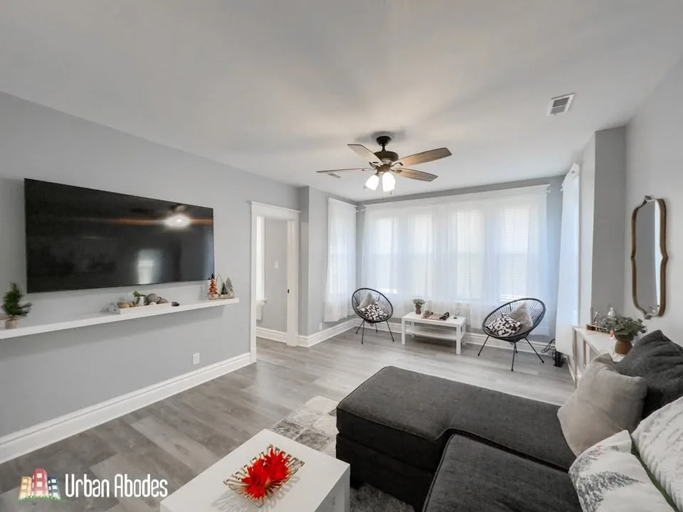 3 Beds 1 Bath Apartment image indicator(9)