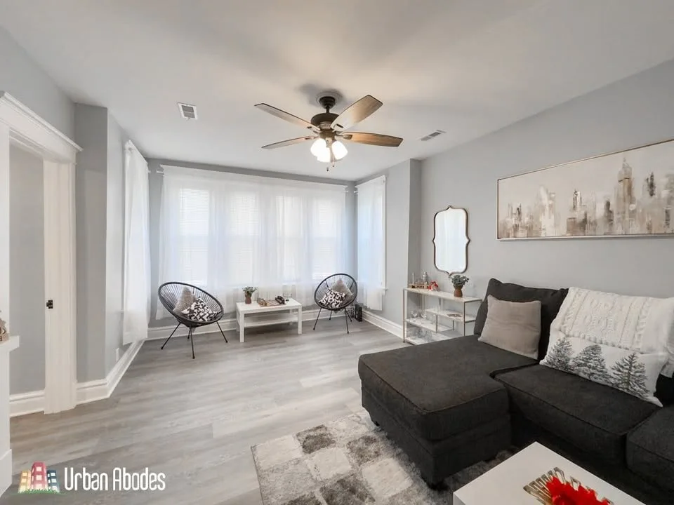 3 Beds 1 Bath Apartment image indicator(10)