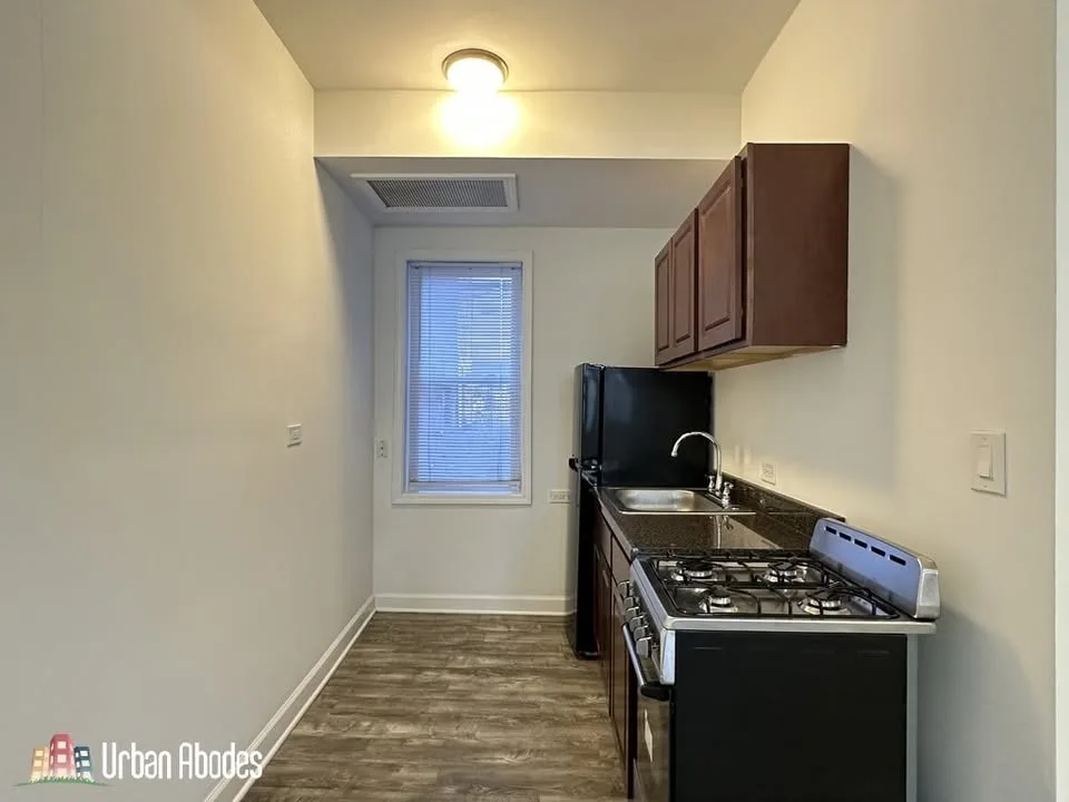 Studio 1 Bath Apartment image indicator(2)