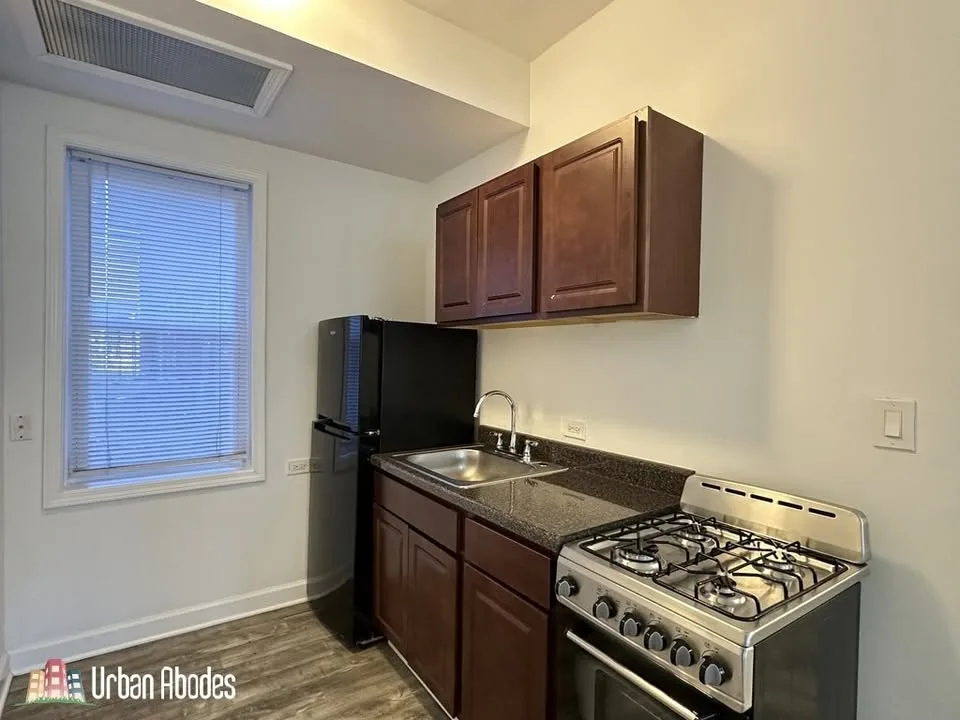 Studio 1 Bath Apartment image indicator(3)