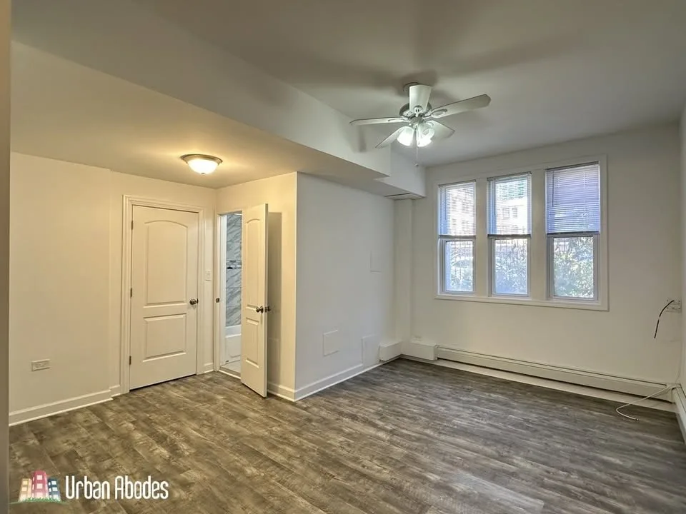 Studio 1 Bath Apartment image indicator(9)