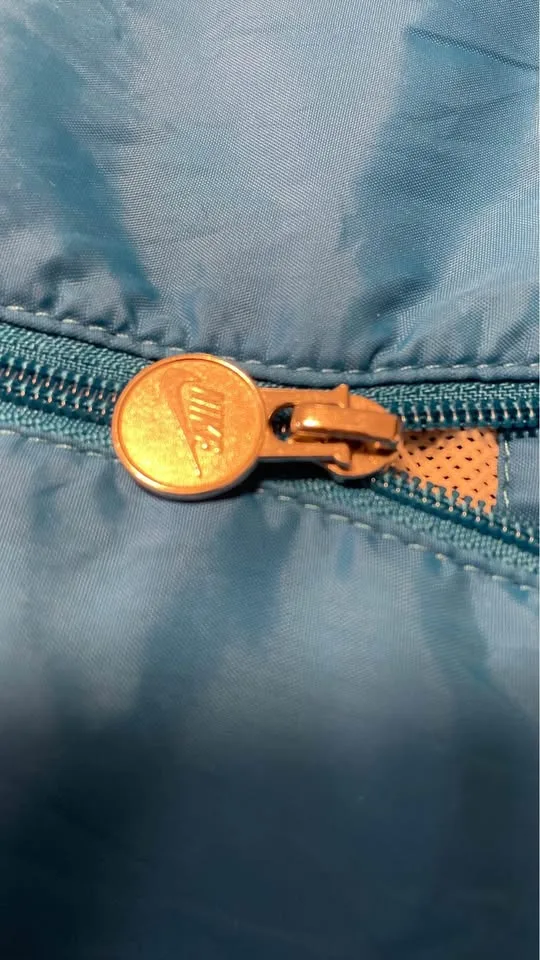 Retro Windbreaker - Nike image indicator(4)