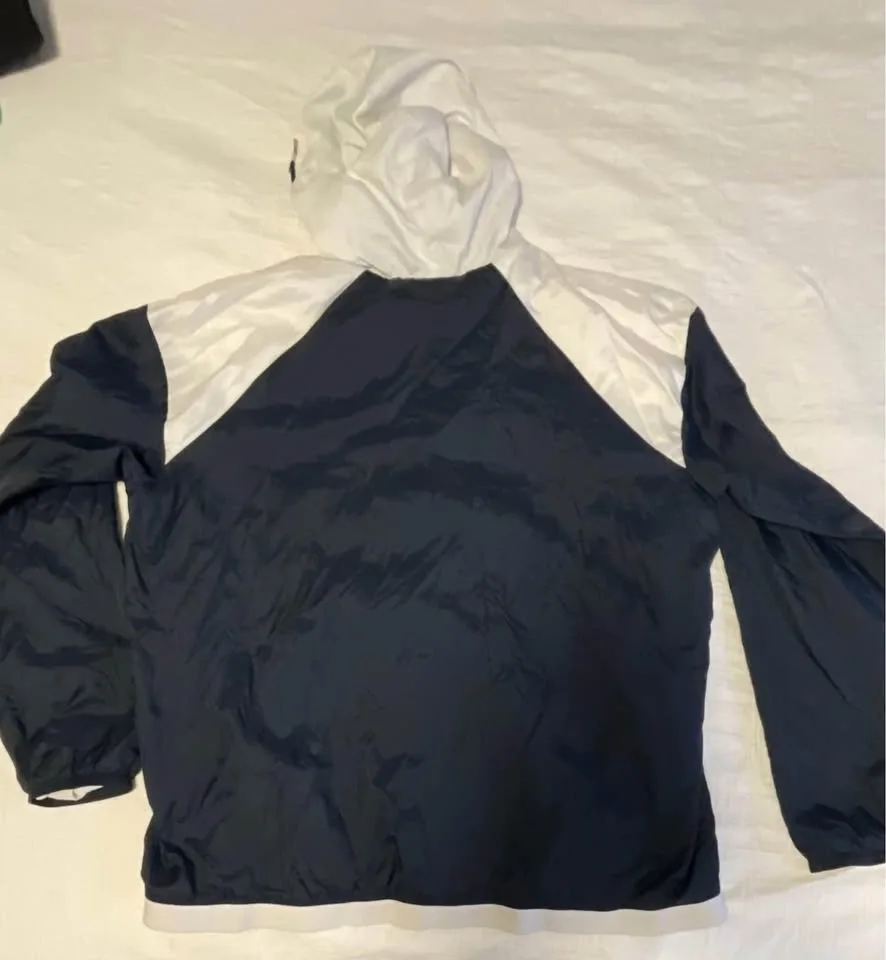 Retro Windbreaker - Nike image indicator(5)