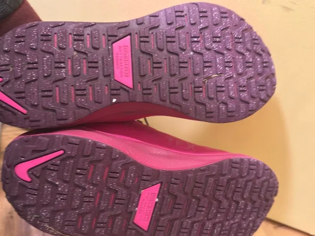 MOVING! Nike ZoomX Invincible Run Flyknit image indicator(2)