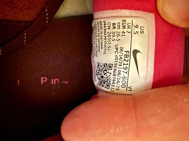 MOVING! Nike ZoomX Invincible Run Flyknit image indicator(3)