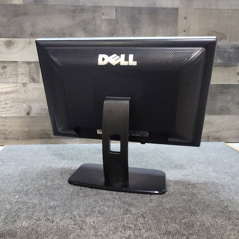 Dell 19" Monitor - photo 2