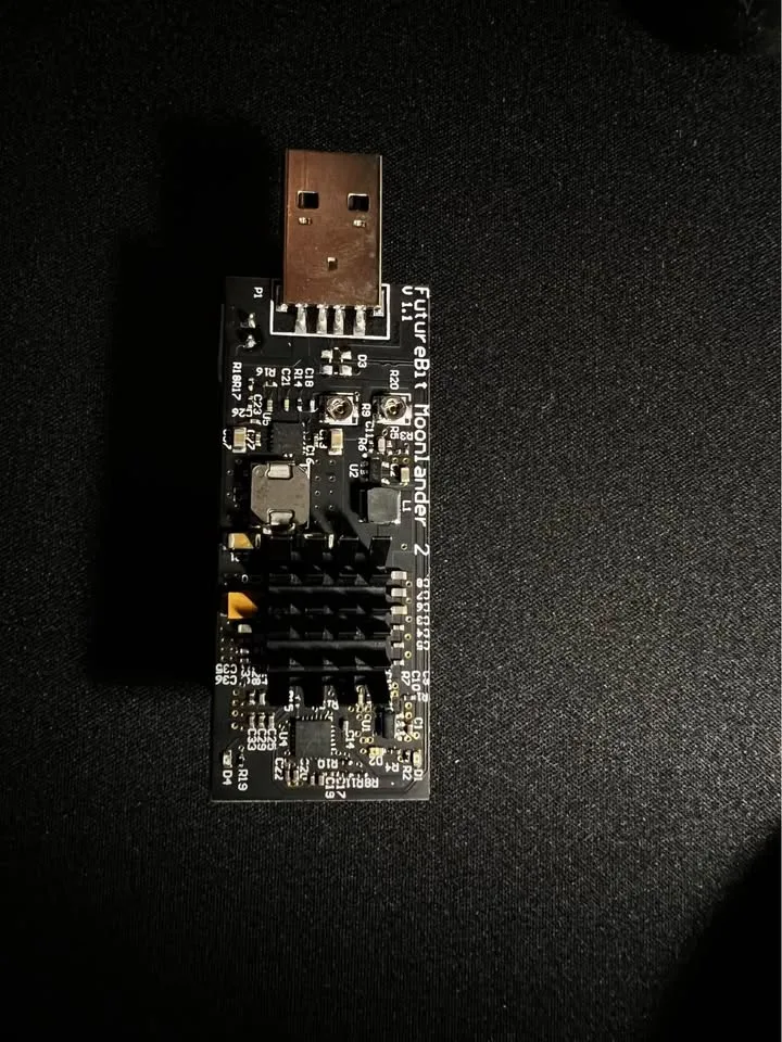 Futurebit Moonlander 2 USB crypto image indicator(2)