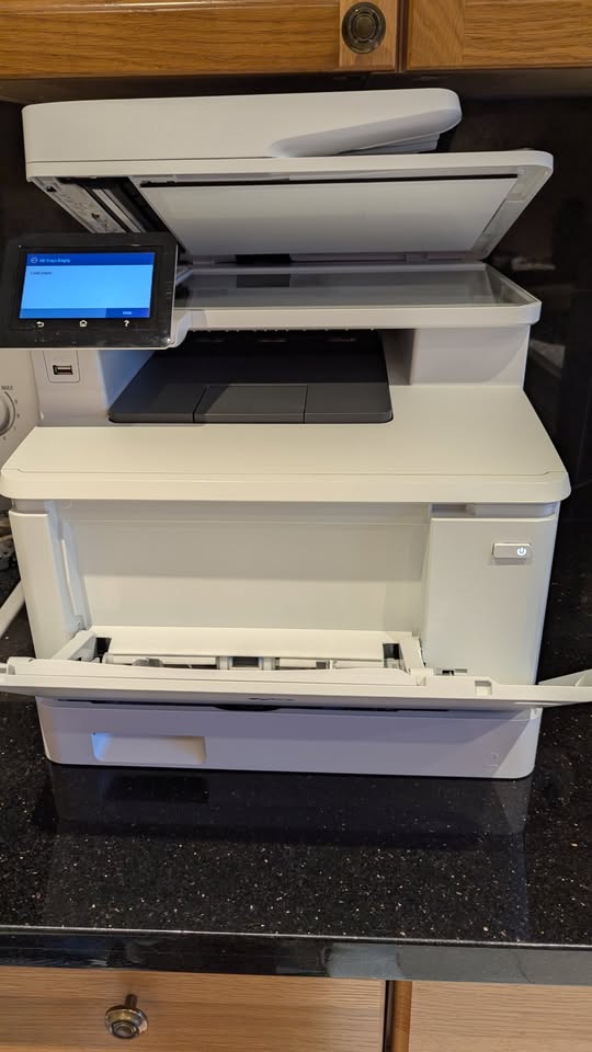 HP LaserJet Pro MFP M479fdw - photo 3