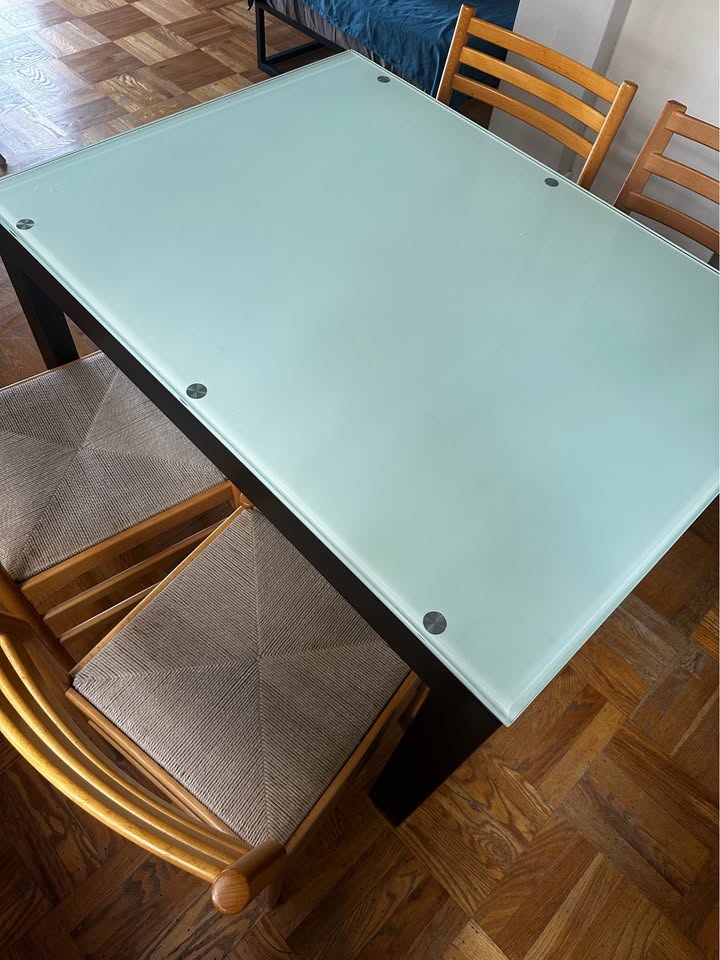 Extendable Dinning table - photo 2