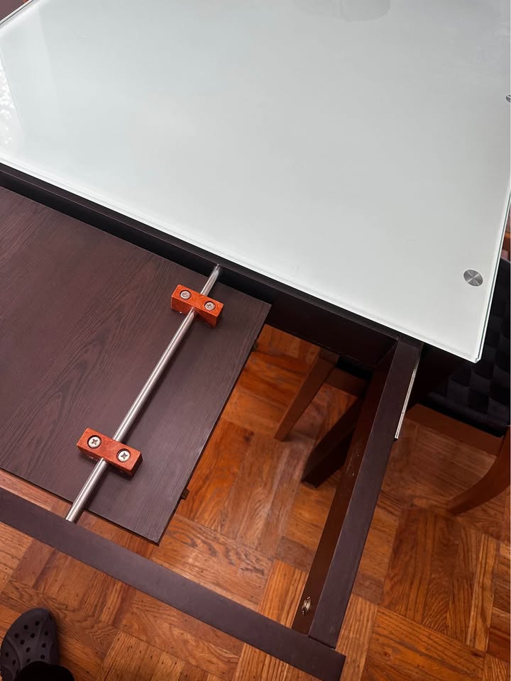 Extendable Dinning table - photo 3